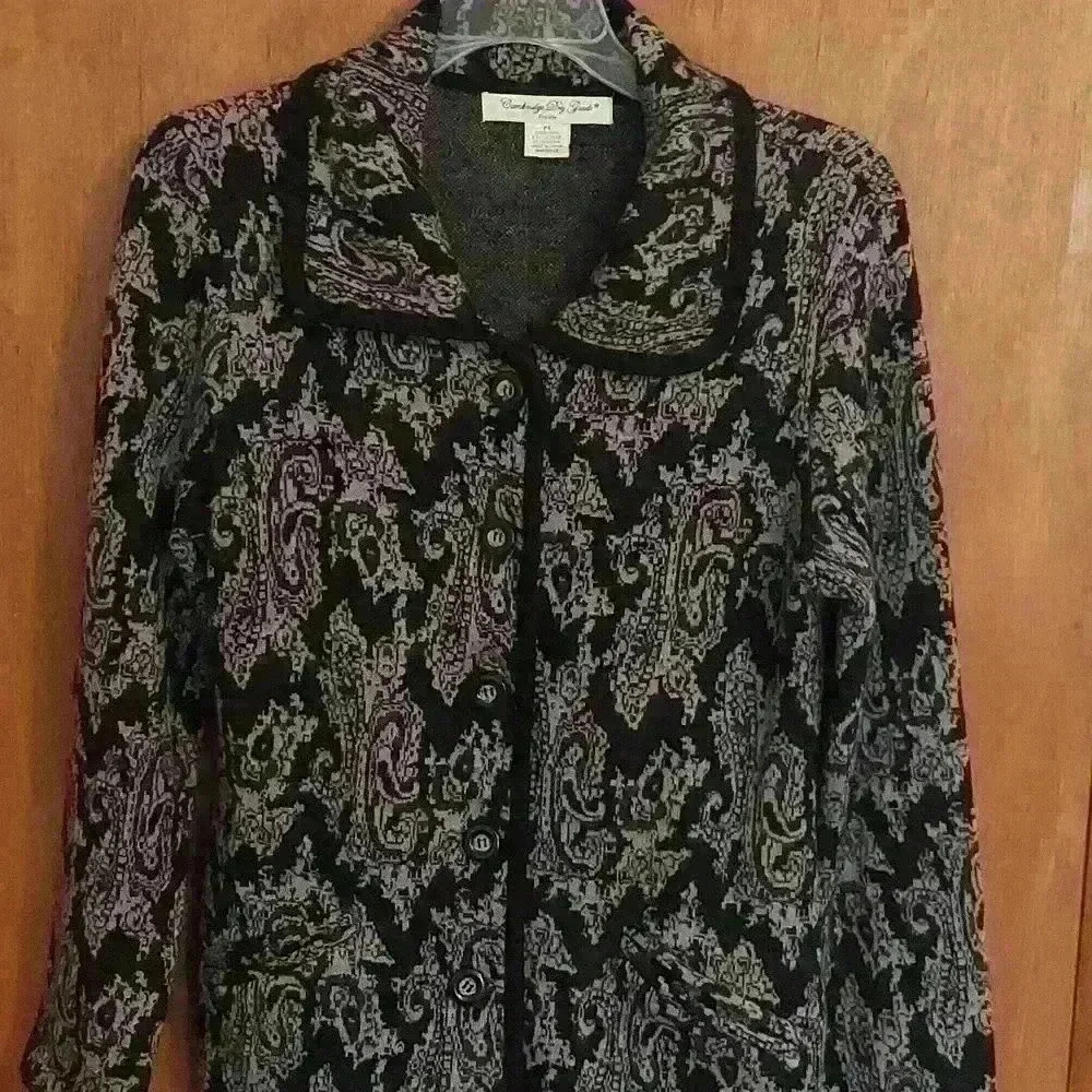 Cambridge day goods long sweater  jacket
